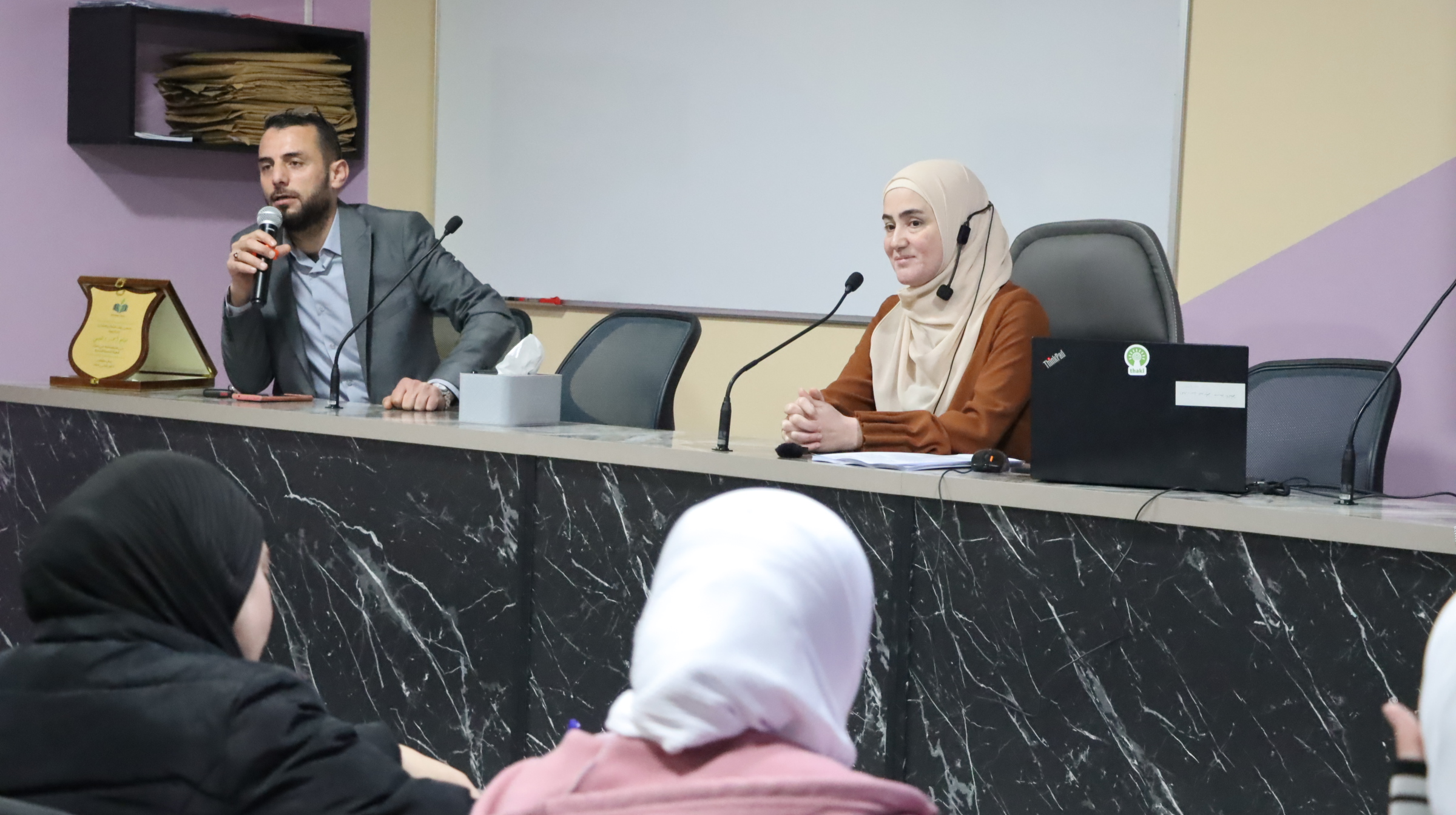    البومات الصور  